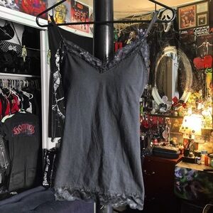 No Boundaries Black Tank Top w/ Black Lace Trim w/ Built In Bra